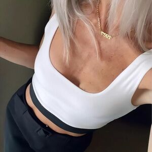 Abercrombie vol 28 cropped scoop neck tank top size Small NWT black white